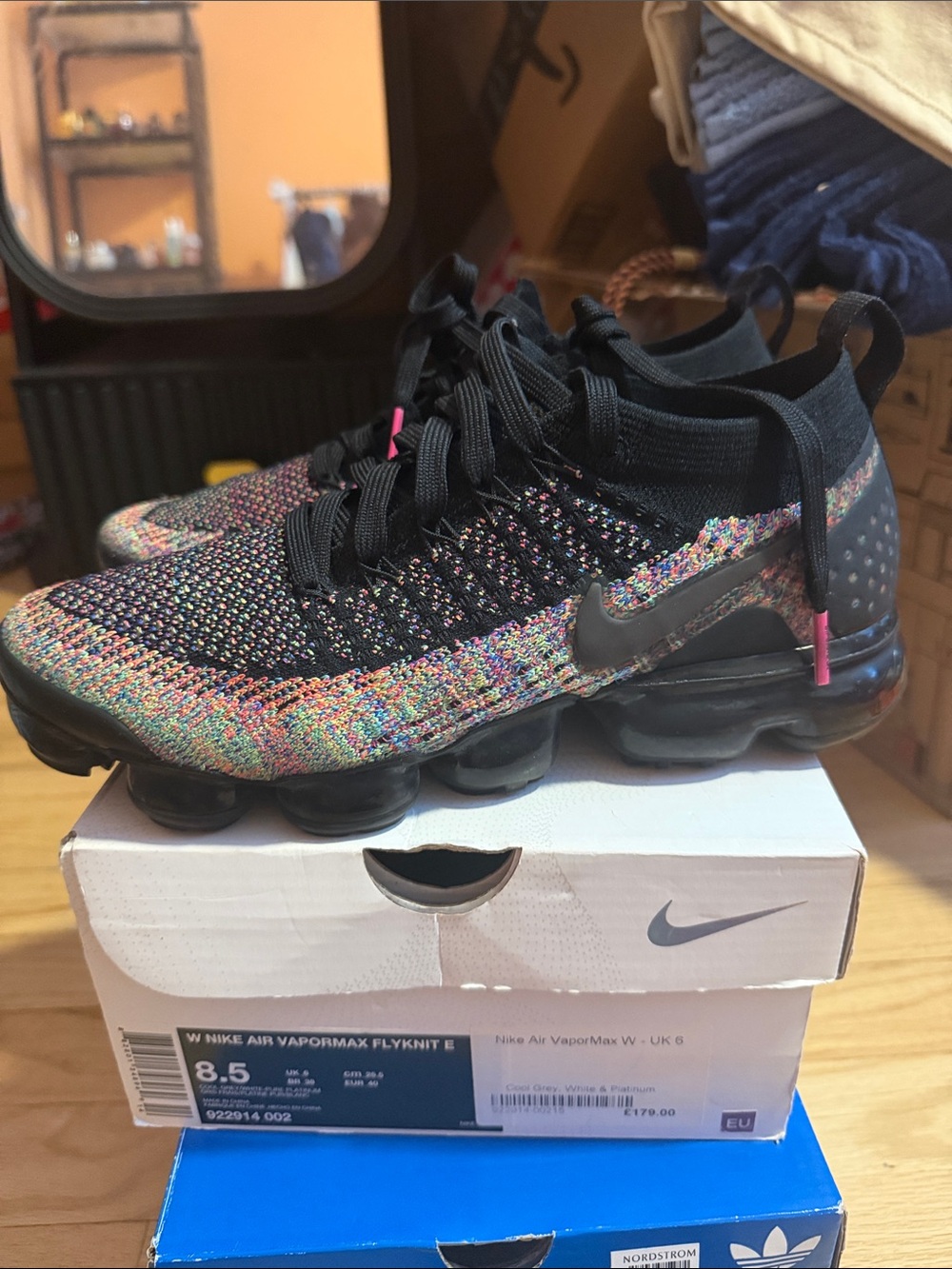 Nike Air VaporMax Flyknit 2 womens 8.5 mens 7
